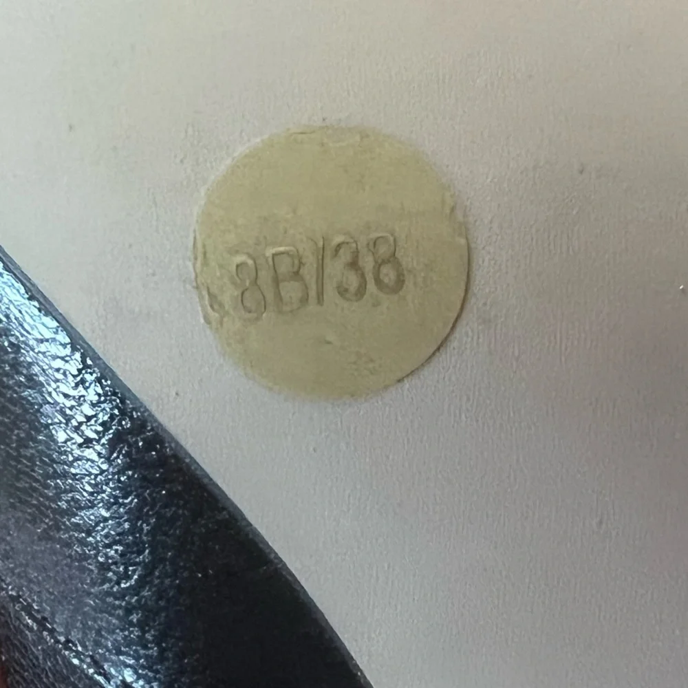 NEW BCBGirls Vintage Stiletto Pumps - Picture 6 of 7